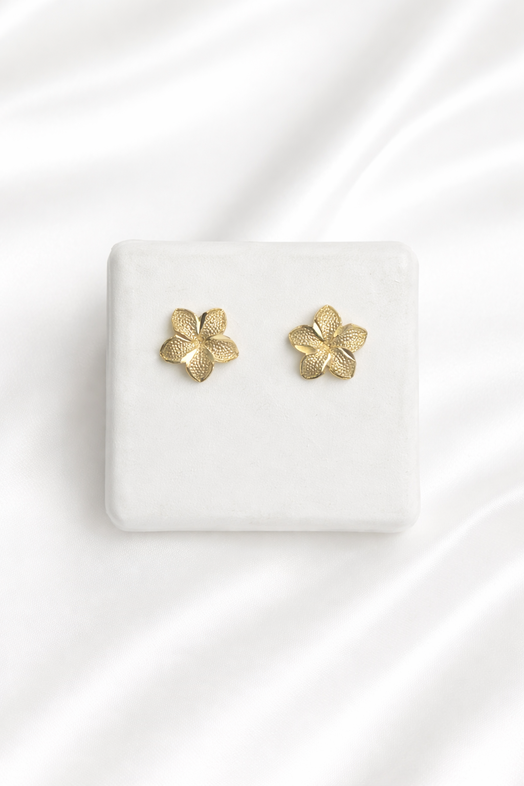 14K small fancy plumeria flower earrings 10K YELLOW GOLD